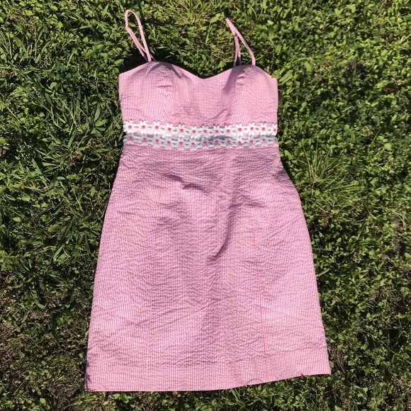 Lilly Pulitzer Dresses & Skirts - Lilly Pulitzer seersucker daisy dress